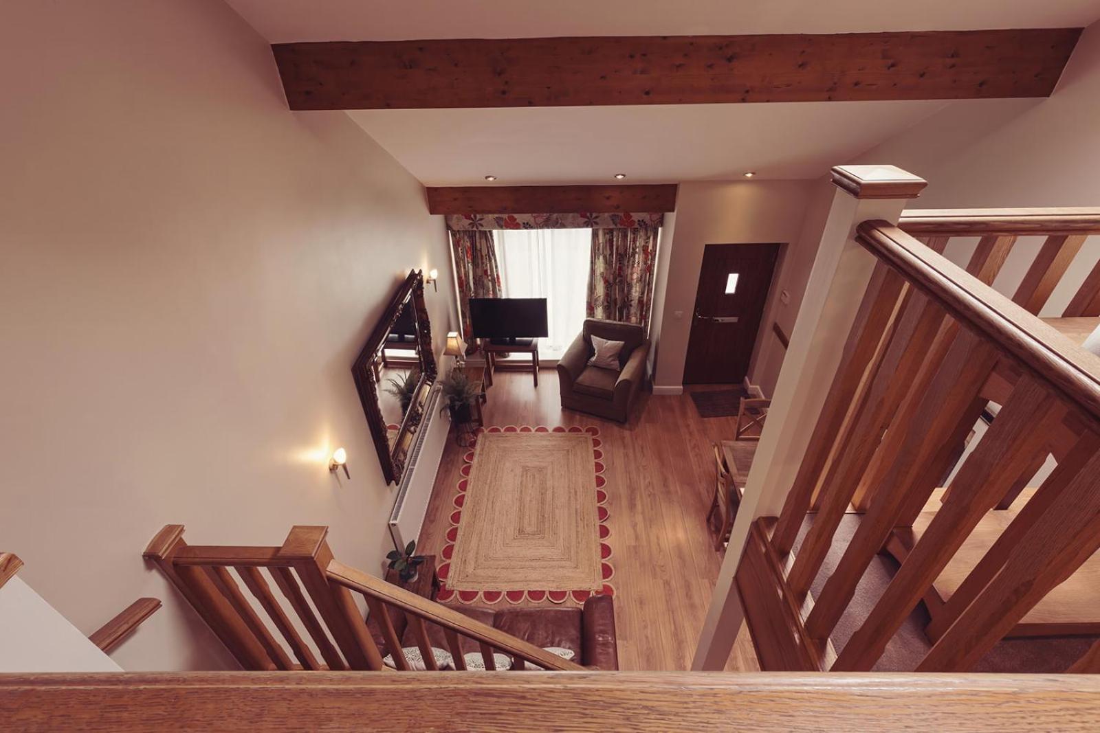 Longlands Inn & Cottages Карнфорт Екстер'єр фото Interior of a chalet