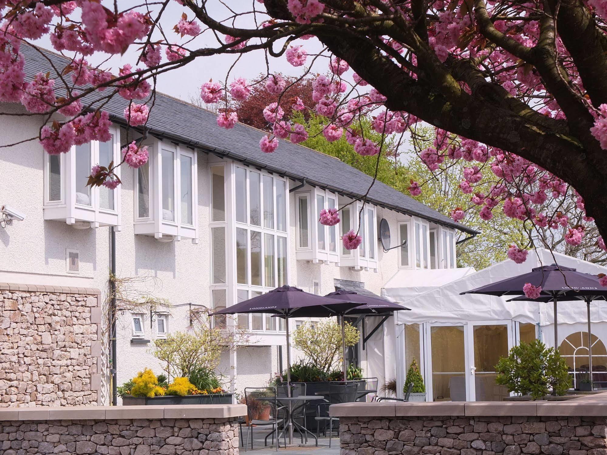 Longlands Inn & Cottages Карнфорт Екстер'єр фото The hotel in 2011